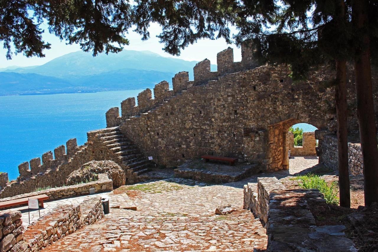 Cervantes Nafpaktos Exterior photo